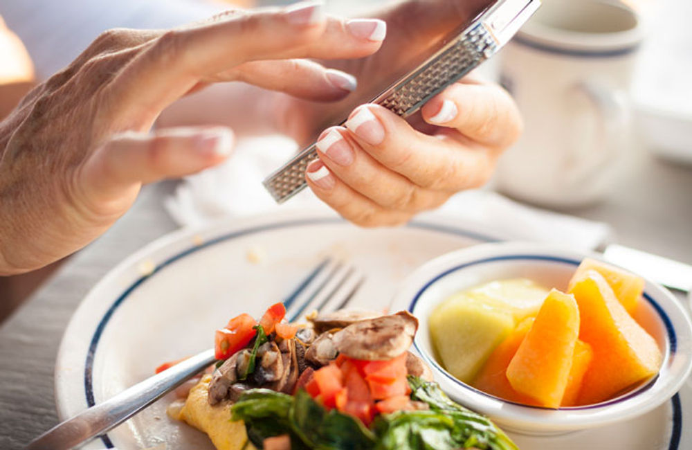 5 Nutrition and Diet Apps to Get You Through the Holidays