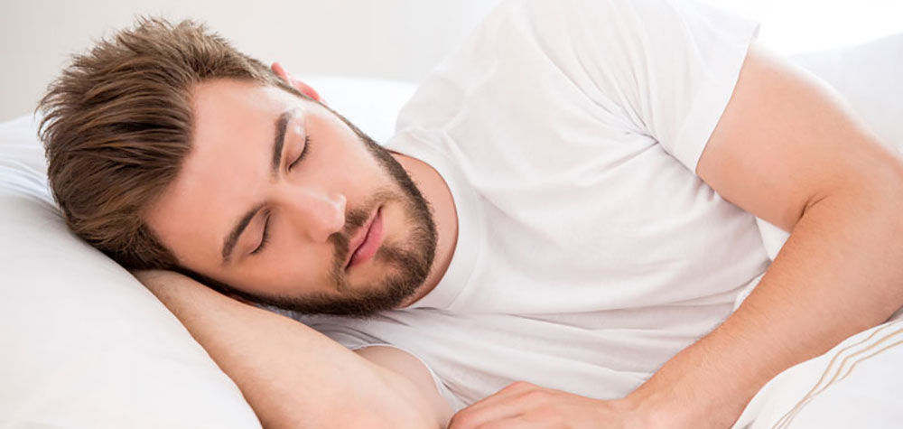 How Sleep Affects Your Weight and Performance 